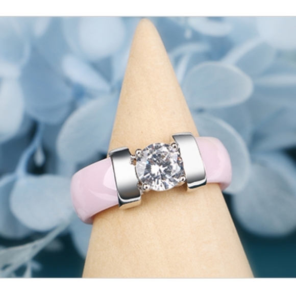 NEW Gorgeous Pink Ceramic 1‎ ct Solitaire Diamond Ring - Picture 1 of 12